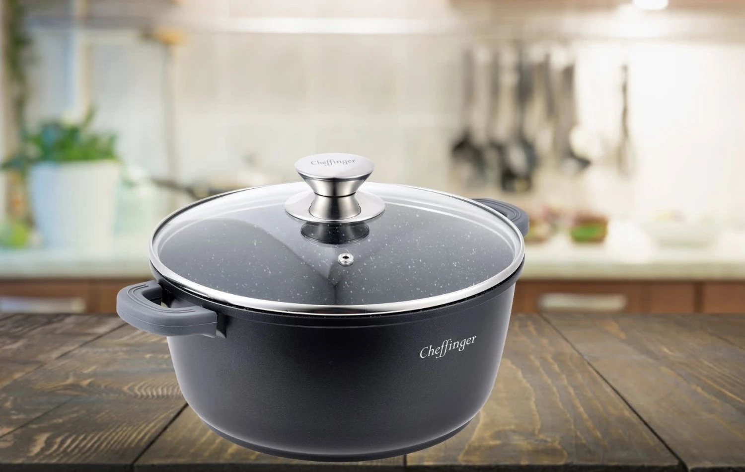 Aluguss Kochtopf Ø36cm Mit Glasdeckel In Schwarz 5 Aluguss Kochtopf Ø36cm Mit Glasdeckel In Schwarz – Bild 3
