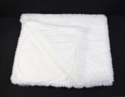 Kunstfell-Kuscheldecke "Offwhite" 1300x1700 In Weiß -Allgemeiner Haushaltswarenladen homeliving kunstfell kuscheldecke offwhite 1300x1700 in weiss 3