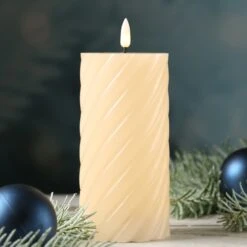LED Kerze TWIST Echtwachs Gedreht Flackernd H: 17,5cm In Creme -Allgemeiner Haushaltswarenladen marelida led kerze twist echtwachs gedreht flackernd h 17 5cm in creme 2