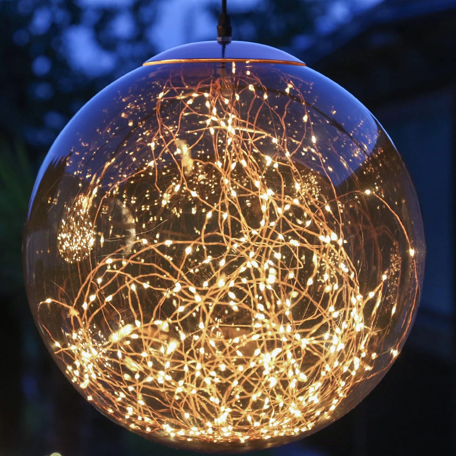 LED Kugel Mit Drahtlichterkette Hängend D: 40cm In Bernstein 4 LED Kugel Mit Drahtlichterkette Hängend D: 40cm In Bernstein – Bild 2