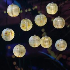 LED Solar Lichterkette 10 Lampions In Gelb - L: 4,5m 12 LED Solar Lichterkette 10 Lampions In Gelb - L: 4,5m -Allgemeiner Haushaltswarenladen marelida led solar lichterkette 10 lampions in gelb l 4 5m 4