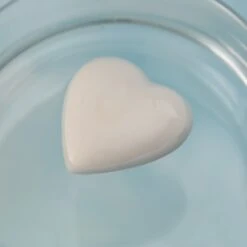 Schwimmendes Dekoherz Aus Porzellan L: 8,5cm In Weiß