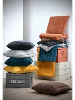 Plaid "Fluffy" In Blau - (L)160 X (B)130 Cm -Allgemeiner Haushaltswarenladen stof france plaid fluffy in blau l 160 x b 130 cm 2