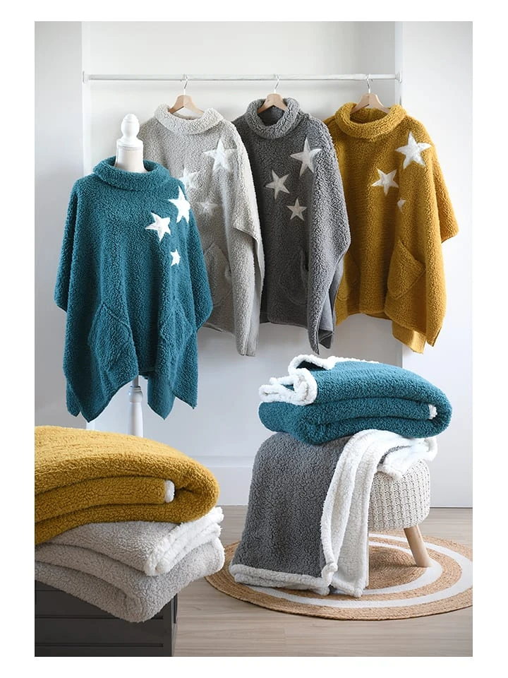 Plaid "Lovea" In Petrol - (L)160 X (B)130 Cm 5 Plaid "Lovea" In Petrol - (L)160 X (B)130 Cm – Bild 3