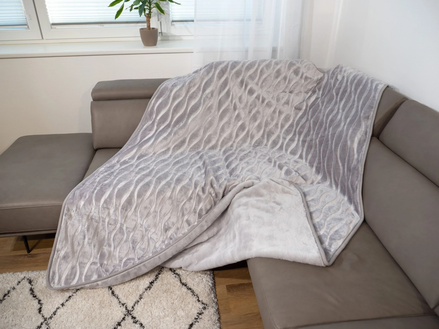 Deluxe Design Wohndecke Welle In Grau 5 Deluxe Design Wohndecke Welle In Grau – Bild 3