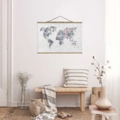 Stoffbild Mit Posterleisten - Reisepass Stempel Weltkarte In Weiß 11 Stoffbild Mit Posterleisten - Reisepass Stempel Weltkarte In Weiß -Allgemeiner Haushaltswarenladen wallart stoffbild mit posterleisten reisepass stempel weltkarte in weiss 2